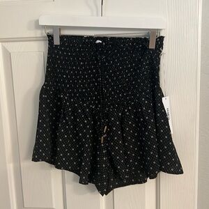NWT Bishop +Young hi rise rushing short Positano print SIZE L